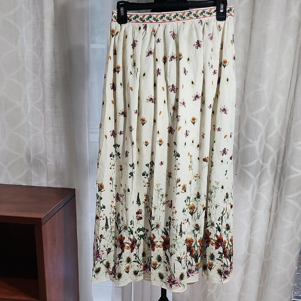 Max Studio Cream Floral Midi Skirt